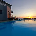 Evilenia Luxury Apartment *