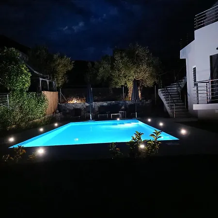 Evilenia Luxury Lejlighed *