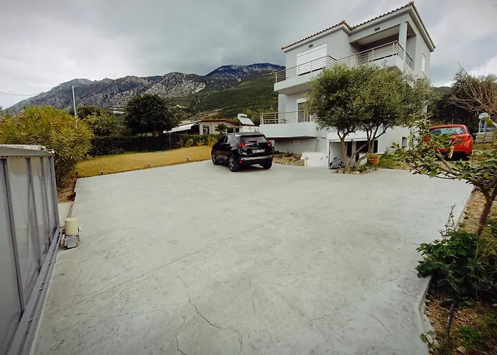 Evilenia Luxury Apartment